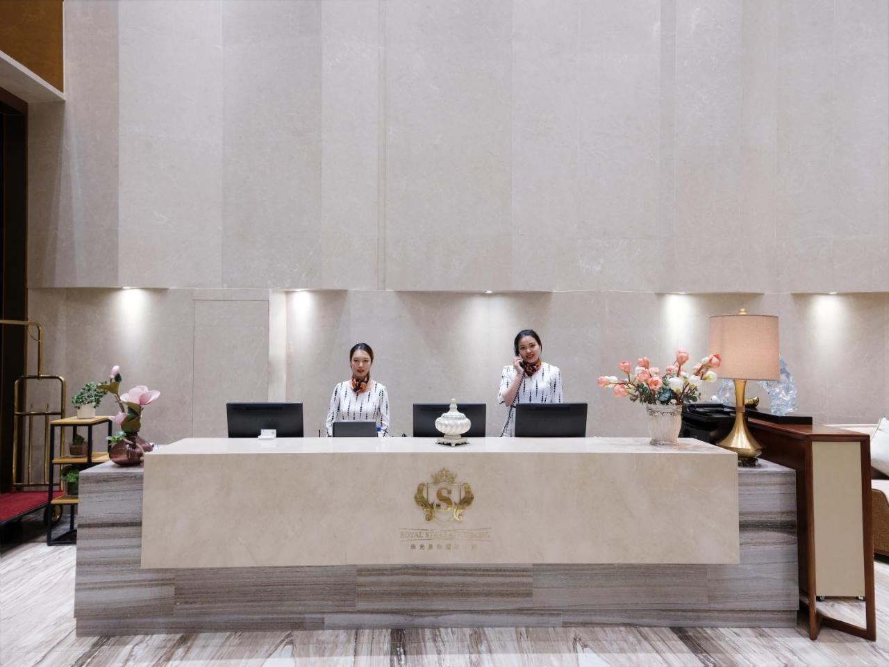Royal Star Apartment Canton Esterno foto